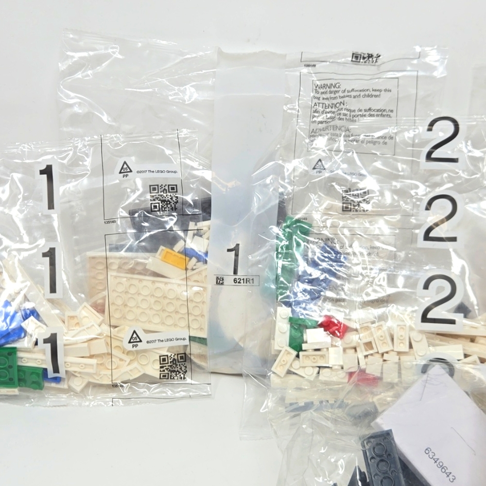LEGO Adidas Originals Superstar Set - Picture 6 of 8